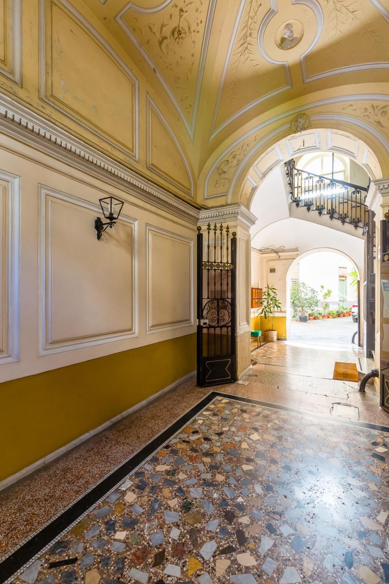 ナポリDuomo Grand Family Loftアパートメント エクステリア 写真